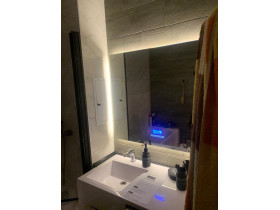 Выполненная работа: зеркало для ванной комнаты с парящей подсветкой и аудиосистемой bluetooth 